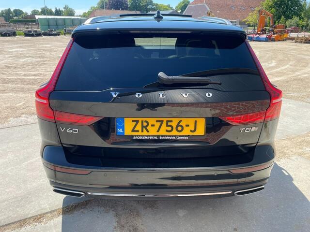 Volvo V60 2.0 T8 Twin Engine 391pk Pano / Trekhaak / BTW auto
