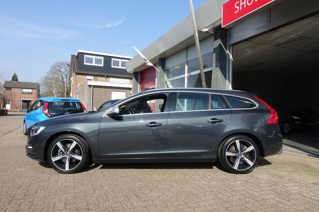 Volvo V60 1.5 T3 NORDIC+ R DESIGN AUTOMAAT 100%NL (All in prijs)