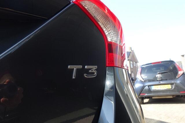 Volvo V60 1.5 T3 NORDIC+ R DESIGN AUTOMAAT 100%NL (All in prijs)