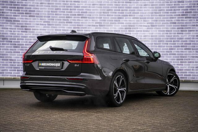 Volvo V60 2.0 B4 Plus Dark | Panorama dak | 19" | Adaptieve cruise control | Elektrisch verstelbare voorstoelen | Stoel/stuur verwarming | Blis |