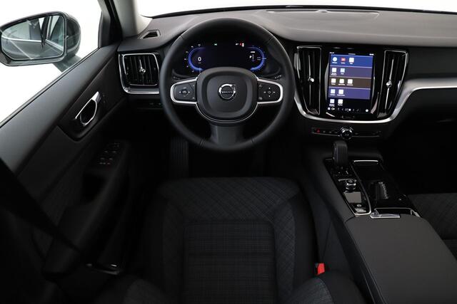 Volvo V60 T6 PLUG-IN HYBRID AWD ESSENTIAL EDITION -ADAP.CRUISE|CLIMATE|BLIS|19"|PRIVACY.GLASS|PARK.ASSIST