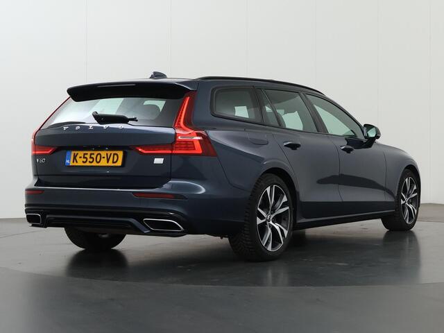 Volvo V60 2.0 T8 Recharge AWD R-Design | Panoramadak | Trekhaak Elekt. wegklapbaar | Elek. verstelbare stoelen + Geheugen | HarmanKardon | Head-Up |