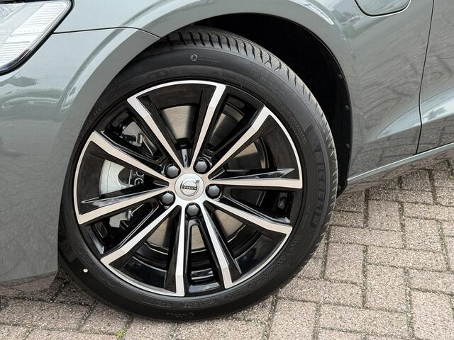 Volvo V60 2.0 T6 Plug-in hybrid AWD Plus Dark | 2026 | Lounge | Bowers & Wilkins | Panorama Schuifdak | Massage | Stoel verwarming + Koeling |