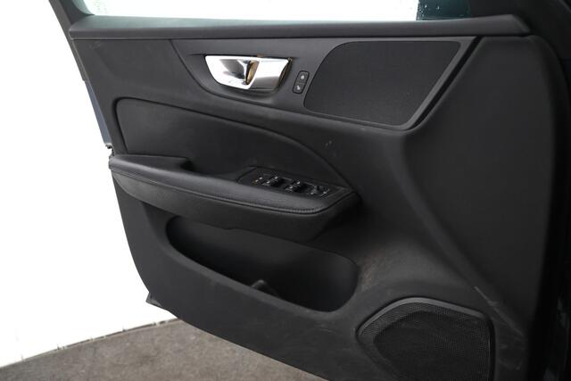 Volvo V60 2.0 T8 Recharge AWD Inscription Adaptieve Cruise, Panorama, Leer, Climate,