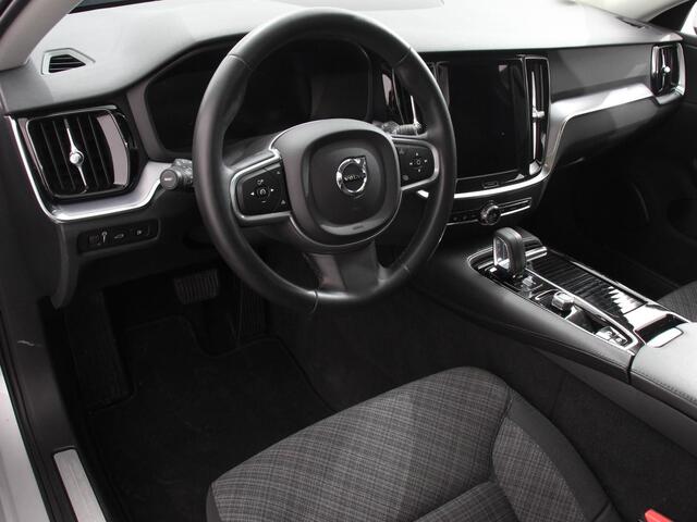 Volvo V60 2.0 T6 Aut. Recharge AWD Inscription 340 PK DEMO! | Panoramadak Airco|ECC LED Light Pack Winter Pack Elekt. Stoelen + Memory Privacy Glass Cruise Control 18" Multispaak PDC VA + Camera