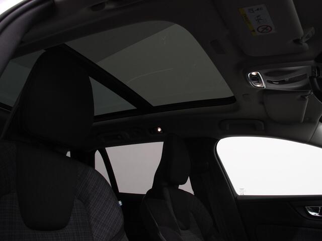 Volvo V60 2.0 T6 Aut. Recharge AWD Inscription 340 PK DEMO! | Panoramadak Airco|ECC LED Light Pack Winter Pack Elekt. Stoelen + Memory Privacy Glass Cruise Control 18" Multispaak PDC VA + Camera
