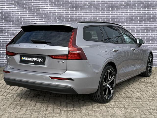Volvo V60 2.0 T6 Plug-in hybrid AWD Essential | MJ 2026 | Leder | Blis | Adaptieve Cruise controle | 19" | Stuur + Stoelverwarming |