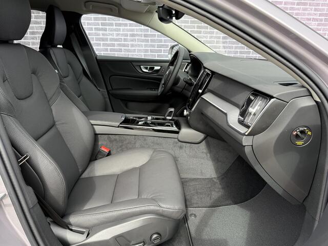 Volvo V60 2.0 T6 Plug-in hybrid AWD Essential | MJ 2026 | Leder | Blis | Adaptieve Cruise controle | 19" | Stuur + Stoelverwarming |