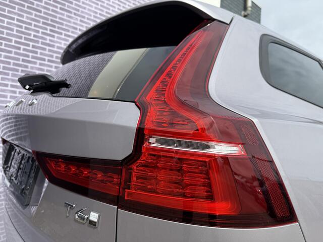 Volvo V60 2.0 T6 Plug-in hybrid AWD Essential | MJ 2026 | Leder | Blis | Adaptieve Cruise controle | 19" | Stuur + Stoelverwarming |