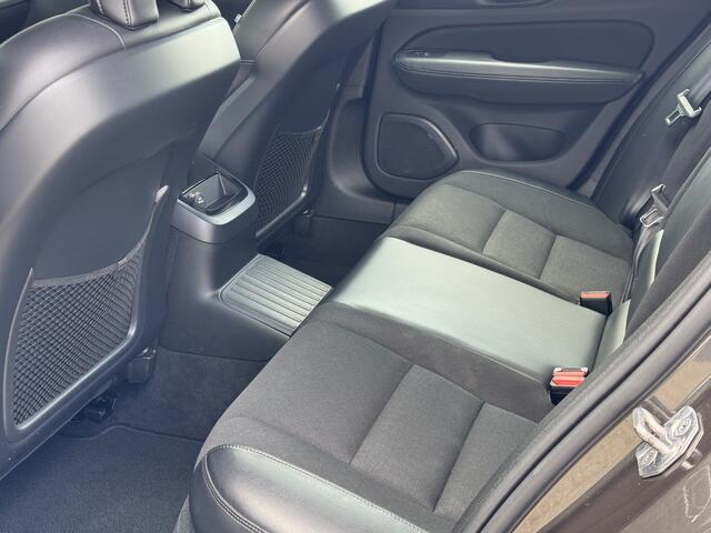 Volvo V60 2.0 T6 TE AWD Momentum Pro | Trekhaak |