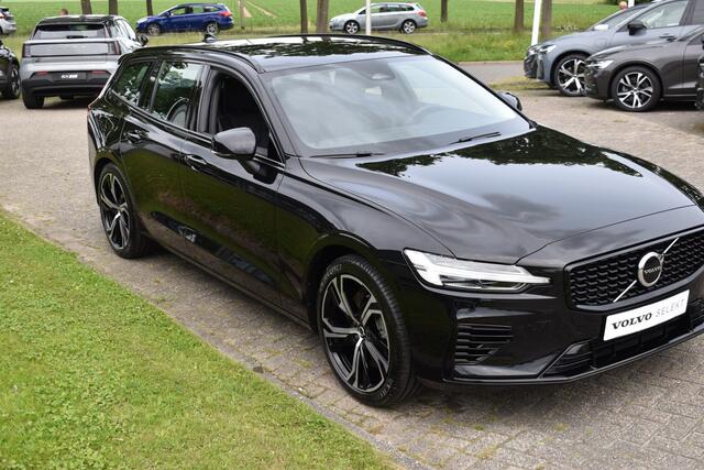 Volvo V60 T6 350 PK Plug-in hybrid AWD Plus Dark ACC | Camera | 19 Inch | Leer | Elec Stoel | Apple Car Play \ Google infotainment