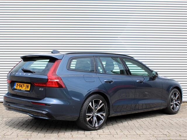 Volvo V60 2.0 B3 Plus Dark Automaat / Panoramadak / Trekhaak / Harman Kardon audio / 360* camera / Adaptieve cruise control / Verwarmd voorruit
