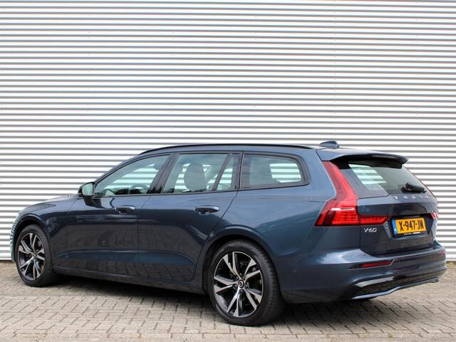 Volvo V60 2.0 B3 Plus Dark Automaat / Panoramadak / Trekhaak / Harman Kardon audio / 360* camera / Adaptieve cruise control / Verwarmd voorruit