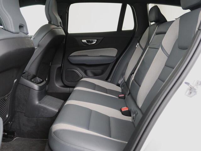 Volvo V60 2.0 T6 Recharge AWD R Design | Panoramadak | Trekhaak | Stoel & stuurverwarming | Carplay | Navigatie | Full LED