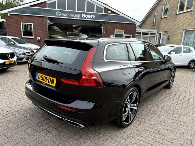 Volvo V60 2.0 T6 Recharge AWD Business Pro 19''Lmv, Trekhaak, Camera, Harman/Kardon