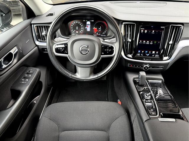 Volvo V60 2.0 T6 Recharge AWD Business Pro 19''Lmv, Trekhaak, Camera, Harman/Kardon