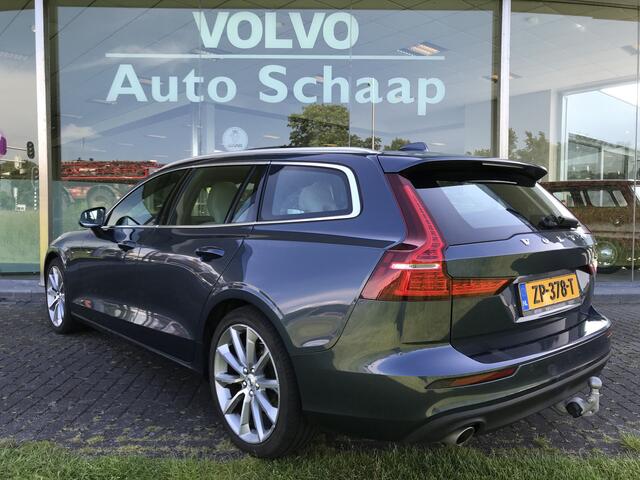 Volvo V60 2.0 T4 Momentum Pro Automaat | Rijklaar incl 12 mnd Bovag | Panoramadak Trekhaak Camera Standkachel