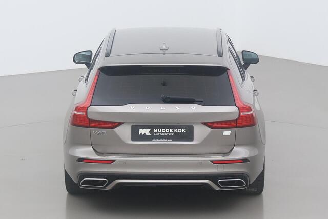 Volvo V60 T6 Recharge R-Design | Long Range | ACC | Trekhaak | Keyless | Camera | Apple Carplay | Sportstoelen