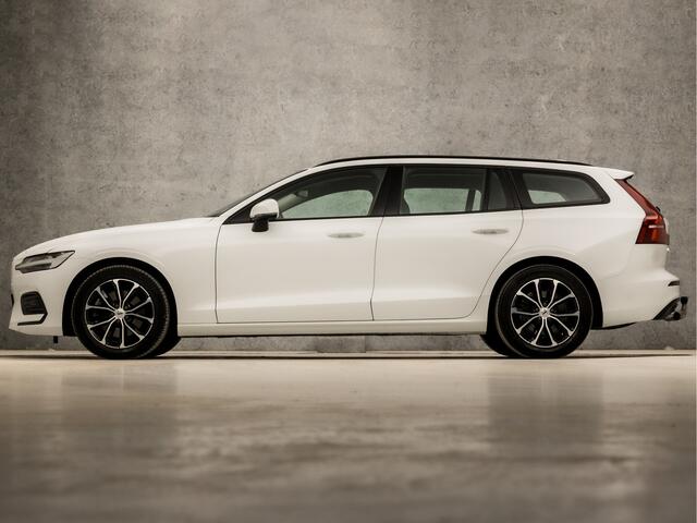 Volvo V60 2.0 B3 Momentum Advantage 177Pk Automaat (APPLE CARPLAY, GROOT NAVI, ADAPTIVE CRUISE, STUUR/STOELVERWARMING, SPORTSTOELEN, PARKEERSENSOREN, NIEUWE APK, NIEUWSTAAT)