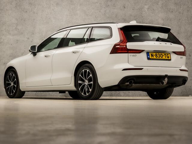 Volvo V60 2.0 B3 Momentum Advantage 177Pk Automaat (APPLE CARPLAY, GROOT NAVI, ADAPTIVE CRUISE, STUUR/STOELVERWARMING, SPORTSTOELEN, PARKEERSENSOREN, NIEUWE APK, NIEUWSTAAT)