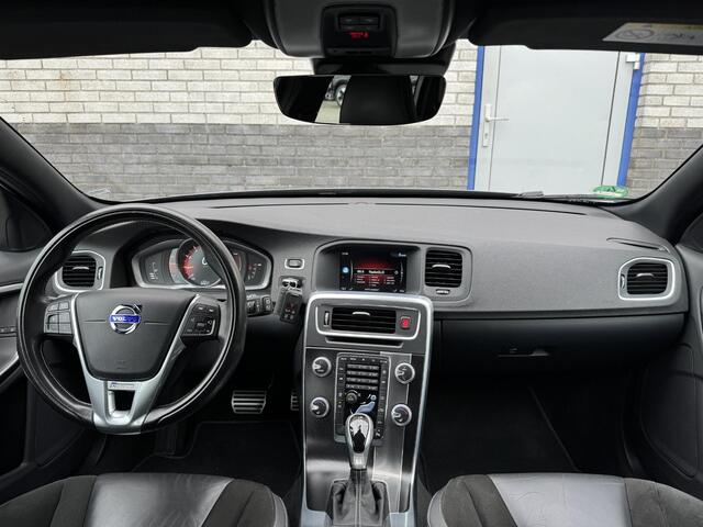 Volvo V60 1.5 T3 R-Design | Standkachel | Trekhaak afneembaar |