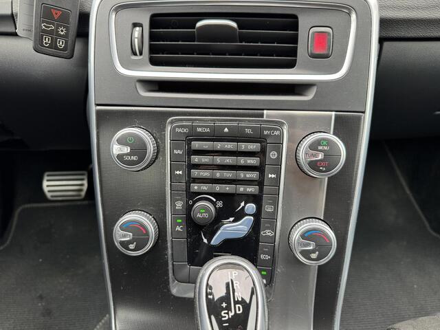 Volvo V60 1.5 T3 R-Design | Standkachel | Trekhaak afneembaar |