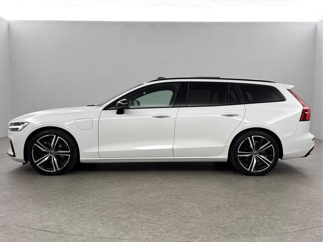 Volvo V60 2.0 T8 Twin Engine AWD R-Design 392PK Pano LED Virtual Trekhaak Memory Carplay Head-up Display Clima Cruise Navi PDC 19''LMV