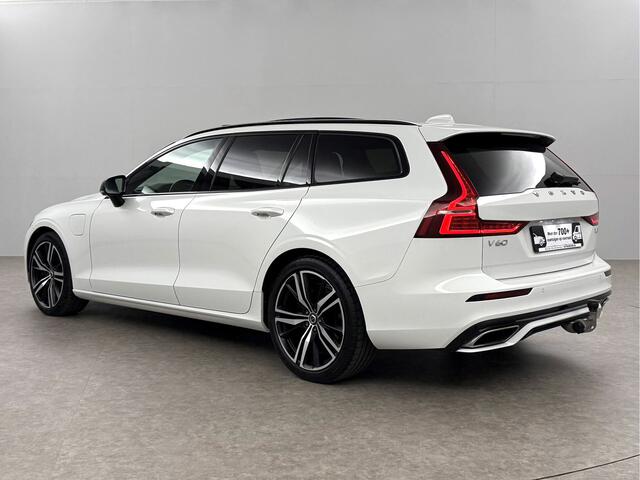 Volvo V60 2.0 T8 Twin Engine AWD R-Design 392PK Pano LED Virtual Trekhaak Memory Carplay Head-up Display Clima Cruise Navi PDC 19''LMV