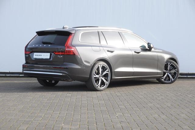 Volvo V60 T6 350PK Automaat Plug-in hybrid AWD Ultra Bright DEMO Roy Long range / Head-up display / Harman Kardon audio / Panoramadak / BLIS / Elektrisch bedienbare voorstoelen / Memory seats / Verwarmbare stoelen / Keyless entry /