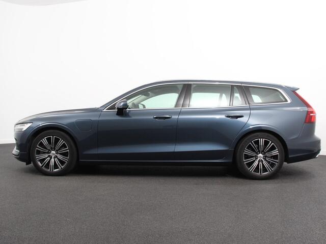 Volvo V60 2.0 T6 Recharge AWD Business Pro | DEMO ! | Climate control Cruise control adaptieve Navigatie Parkeersensoren Keyless Apple Carplay/ Android Auto Demo Trekhaak