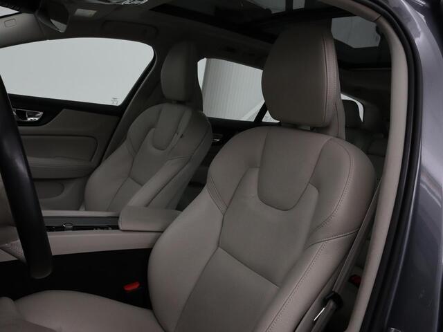 Volvo V60 2.0 B4 Inscription | Panoramadak | Trekhaak | Leder | Stoel & stuurverwarming | Head-Up | Adaptive cruise | Harman/Kardon | 360 camera | Carplay | Navigatie | Memory | Full LED | Keyless