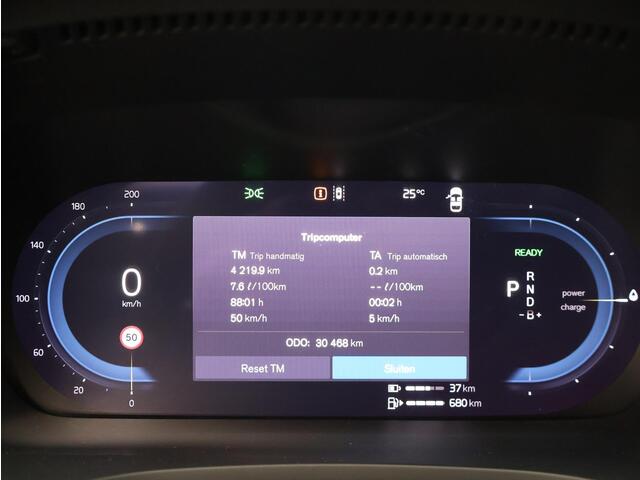 Volvo V60 T6 AWD Plug-in hybrid Plus Dark / Trekhaak / Pan. dak / Harman Kardon / Contourstoelen / Stoel+stuur+achterbankverwarming