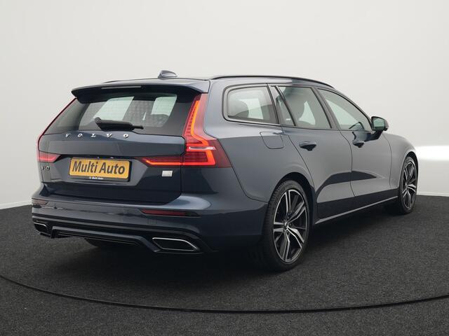 Volvo V60 T6 Recharge AWD R-Design Plug In Hybrid 340pk Dealer O.H. PHEV | Sportstoelen Verwarmd | Trekhaak af Fabriek | Pilot Assit | Apple Carplay | Adaptive Cruise | 360 Camera | Navigatie | DAB | Virtual |
