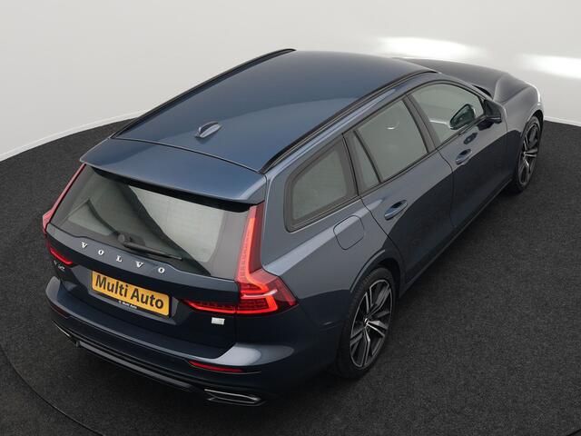 Volvo V60 T6 Recharge AWD R-Design Plug In Hybrid 340pk Dealer O.H. PHEV | Sportstoelen Verwarmd | Trekhaak af Fabriek | Pilot Assit | Apple Carplay | Adaptive Cruise | 360 Camera | Navigatie | DAB | Virtual |