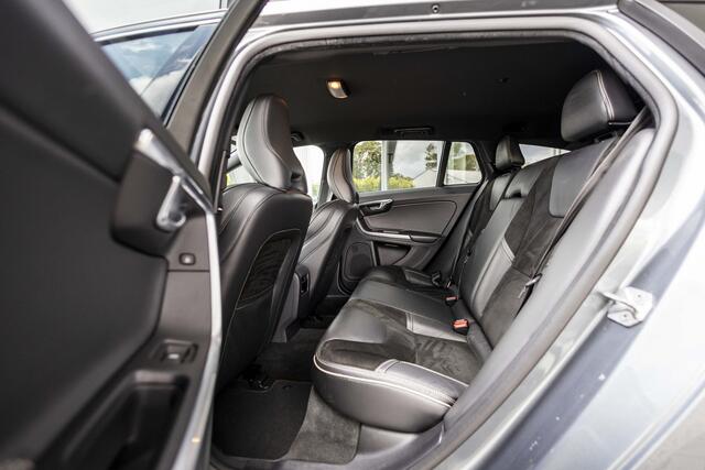 Volvo V60 2.0 T3 Summum | Trekhaak | Stoelverw. | NL Auto