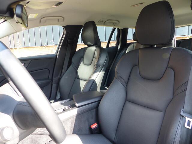 Volvo V60 B3 Momentum Advantage