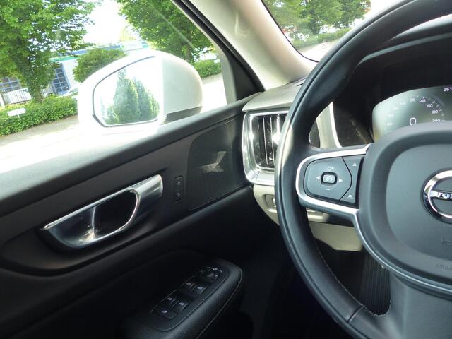 Volvo V60 B3 Momentum Advantage