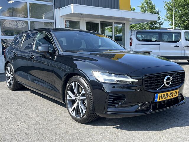 Volvo V60 2.0 T6 Plug-in hybrid AWD R-Design Panoramadak Trekhaak zwenkbaar Stuurverwarming Fiscale waarde ¤ 51.113,-