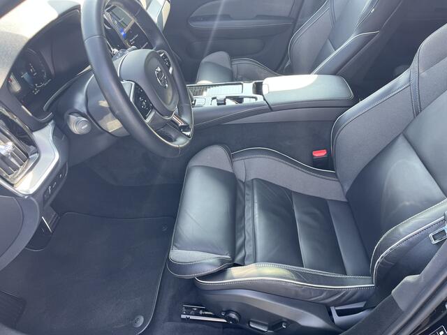 Volvo V60 2.0 T6 Plug-in hybrid AWD R-Design Panoramadak Trekhaak zwenkbaar Stuurverwarming Fiscale waarde ¤ 51.113,-