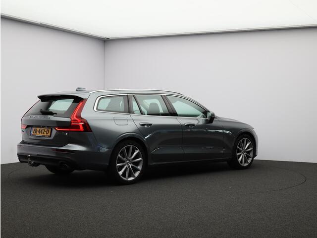 Volvo V60 2.0 T4 Momentum Pro