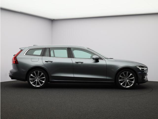 Volvo V60 2.0 T4 Momentum Pro