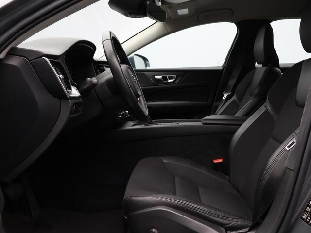 Volvo V60 2.0 T4 Momentum Pro