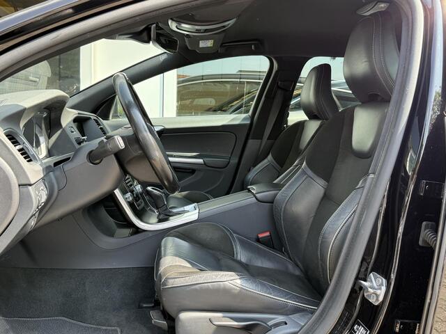 Volvo V60 1.5 T3 R-Design Aut. |Navi|Xenon|Trekhaak|