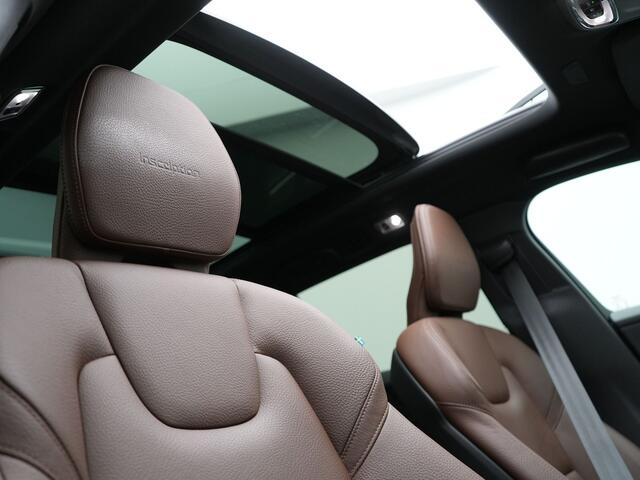 Volvo V60 T8 Twin Engine AWD Inscription Plug In Hybrid PHEV | Trekhaak af Fabriek | Panodak | Adaptive Cruise | Head Up | Lederen Sportstoelen Memory | 360 Camera | BLIS | Virtual |