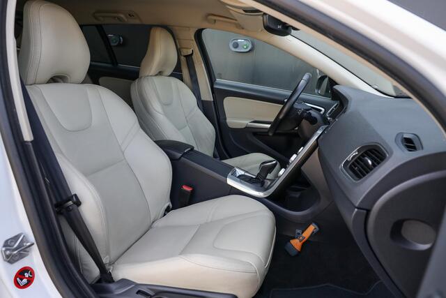 Volvo V60 1.5 T3 Aut. 152 pk Nordic+ ? Leder ? Xenon ? Navi