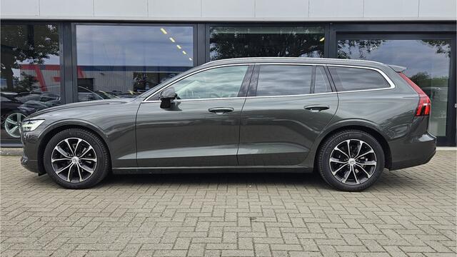 Volvo V60 2.0 D3 Momentum + HARMAN KARDON + ADAPT CRUISE + VOLLEER