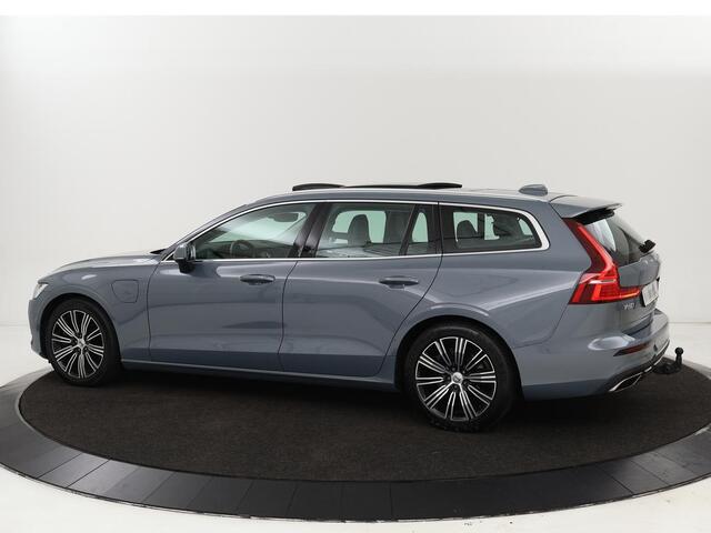 Volvo V60 2.0 T6 Recharge AWD Inscription Expression | Panoramadak | Head-Up | Leder | Stoel & stuurverwarming | 360 camera | Adaptive cruise | Trekhaak | Harman/Kardon | Carplay | Navigatie