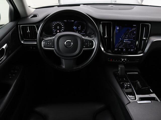 Volvo V60 2.0 T6 Recharge AWD Inscription Expression | Panoramadak | Head-Up | Leder | Stoel & stuurverwarming | 360 camera | Adaptive cruise | Trekhaak | Harman/Kardon | Carplay | Navigatie