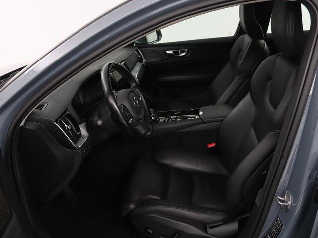 Volvo V60 2.0 T6 Recharge AWD Inscription Expression | Panoramadak | Head-Up | Leder | Stoel & stuurverwarming | 360 camera | Adaptive cruise | Trekhaak | Harman/Kardon | Carplay | Navigatie