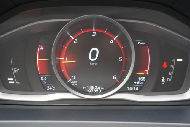 Volvo V60 2.0 D3 Kinetic | Cruise Control | Navigatie | 18'' LM | Airco | PDC |